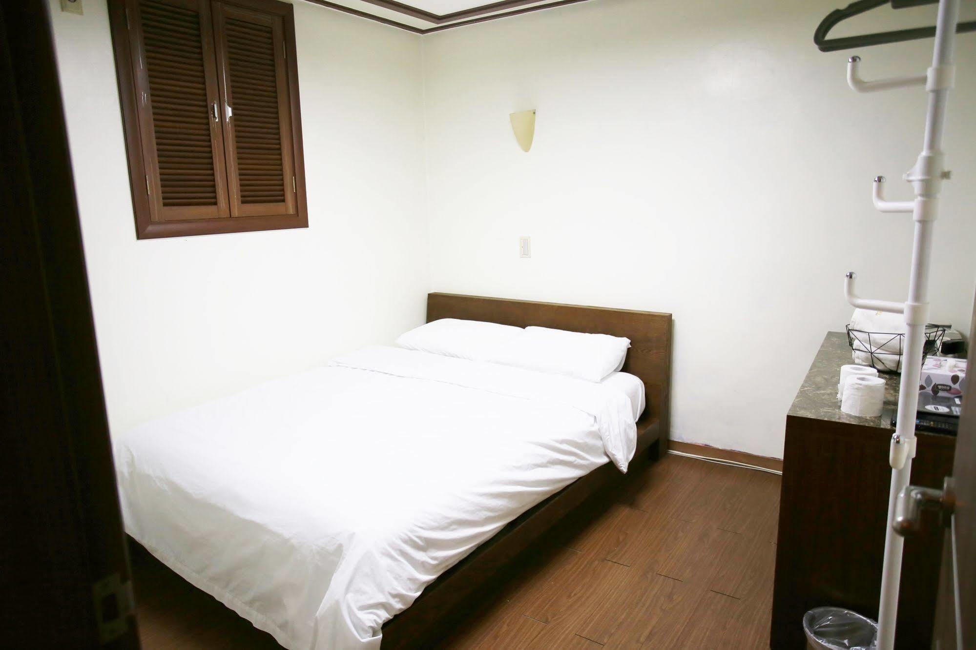 Sinchon Sisters Hostel Seoul Luaran gambar